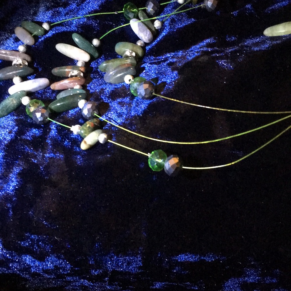 Layered wire, bead and semi precious stone set
